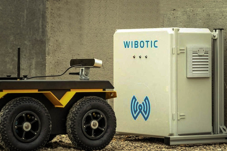 Wibotic wireless charging robot