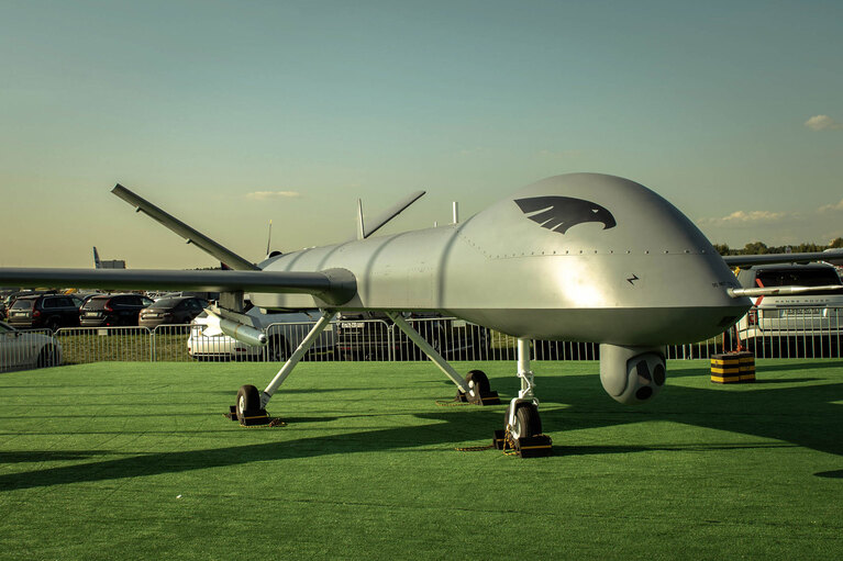 Aircraft gets an 11kW power supply the size of a tablet computer case study