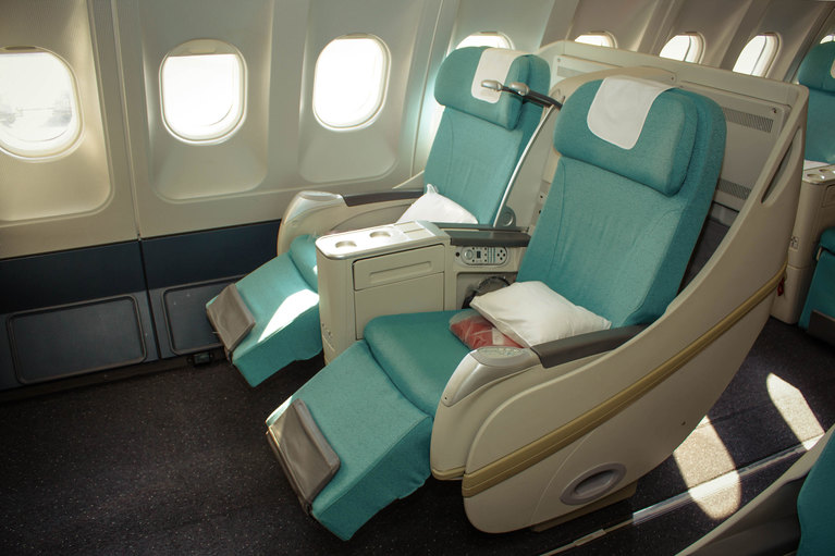 Image of passenger seats on an airplane