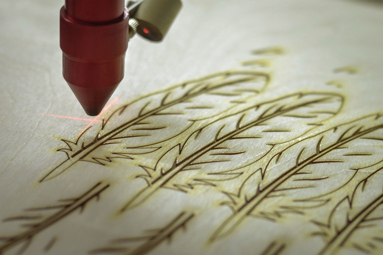 Pulsed Engraving Laser